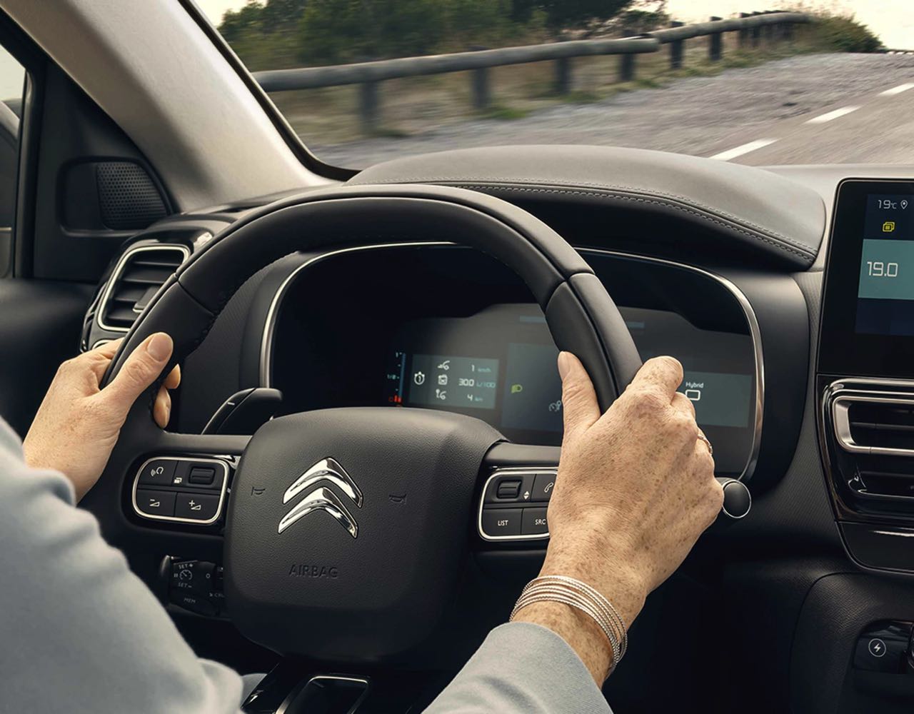 citroen-c5-aircross-instrument-ploca